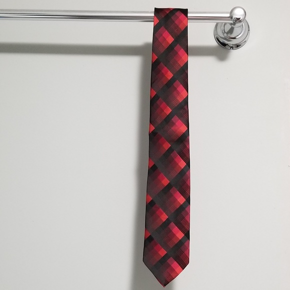 Other - Men's Red and Black Plaid Tie